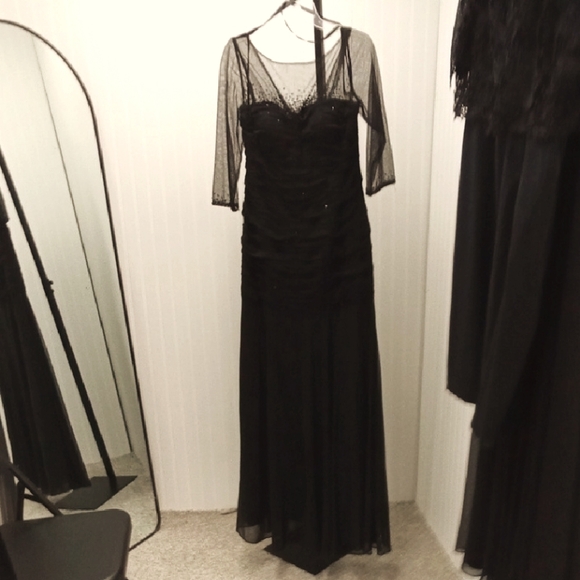 BRAND NEW OFF RACK Mother Of Wedding Dress - Picture 1 of 1